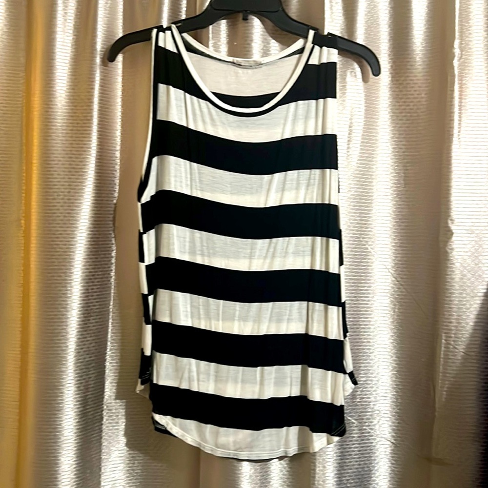Black and white tank